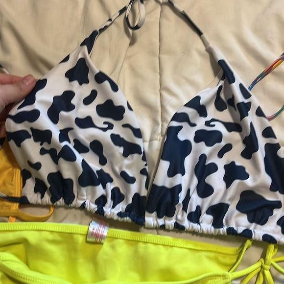 2 Mix & Match Bikinis - Picture 4 of 9